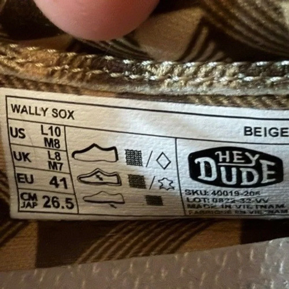 Hey Dude Wally Sox Beige Khaki Mens 8 Womens 10 Lightweight Slip On Loafers